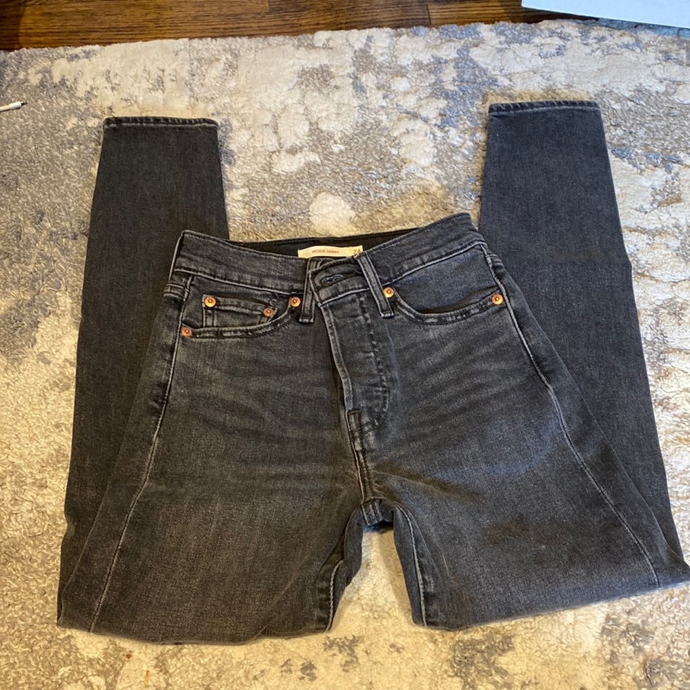 levi skinny
